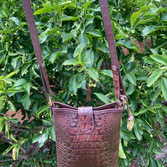 Brahmin Small Crossbody - Picture 11 of 16